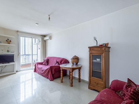 First photo of the property