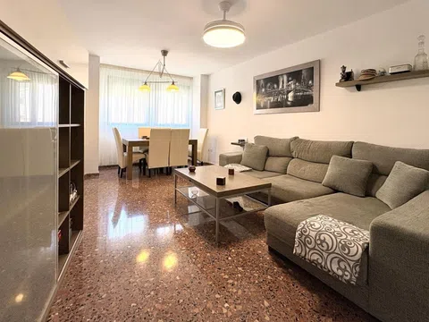 Fotografía del inmueble reportado: 700 €/mes — Alicante, Alicante