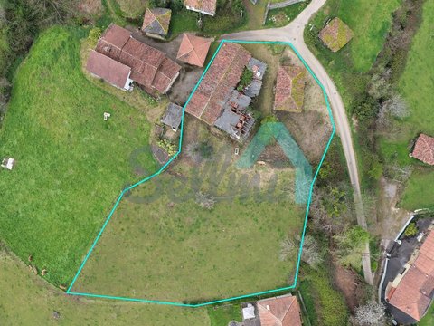 First photo of the property