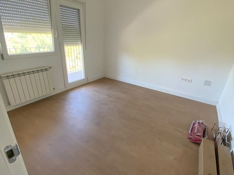 First photo of the property