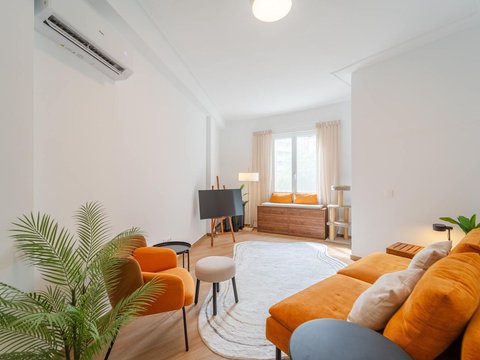 First photo of the property