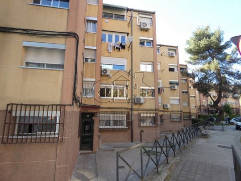 First photo of the property