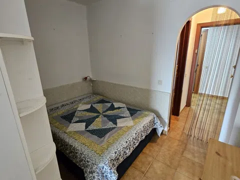 Fotografía del inmueble reportado: 700 €/mes — Girona, Girona
