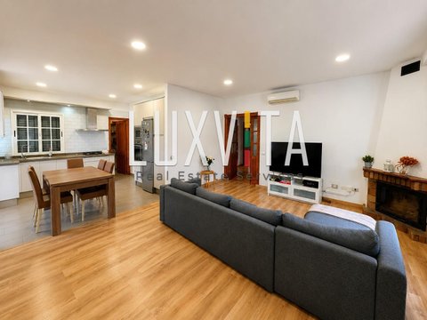 4-bedroom freehold villa in Santiago del Teide — photo 1 of 5