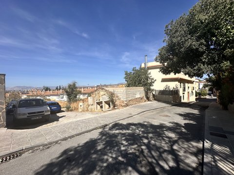 Перша фотографія об’єкта нерухомості