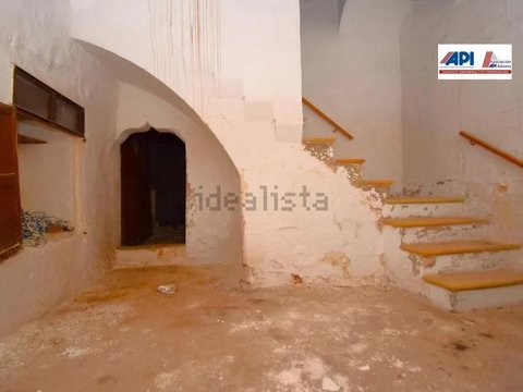 First photo of the property