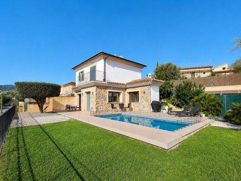 4-bedroom freehold villa in Calvià — photo 1 of 5