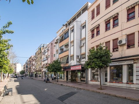 Prima fotografie a proprietății
