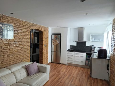 First photo of the property