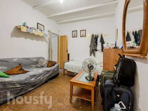 Prima fotografie a proprietății