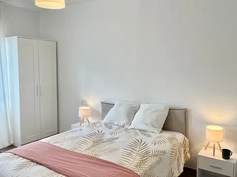 Fotografía del inmueble reportado: 1.100 €/mes — Almería, Almería