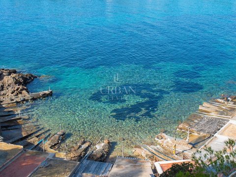 5-bedroom freehold villa in Ibiza — photo 1 of 2