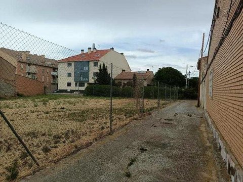 First photo of the property