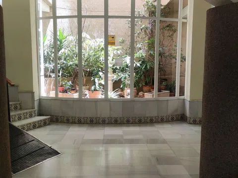 Fotografía del inmueble reportado: 900 €/mes — Almería, Almería