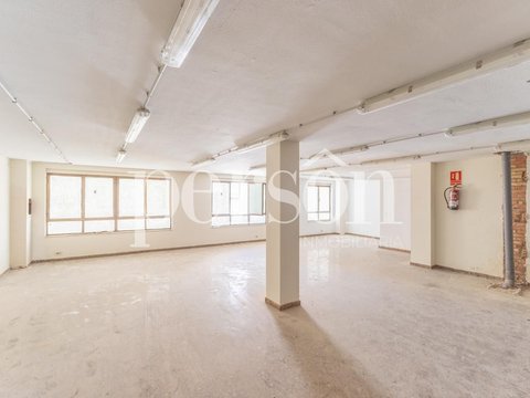 First photo of the property