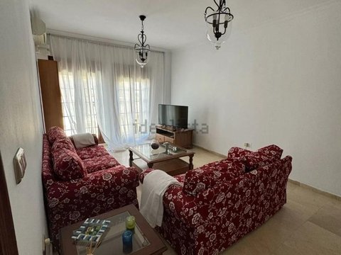 First photo of the property