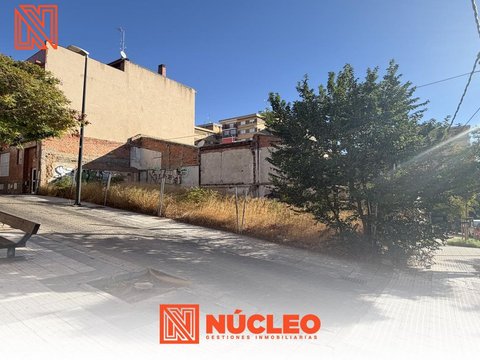 First photo of the property