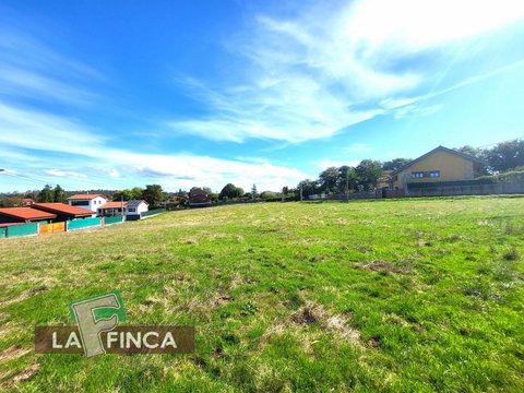 First photo of the property