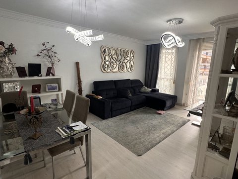 First photo of the property