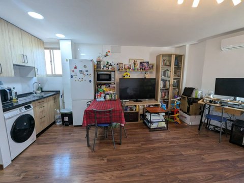 First photo of the property