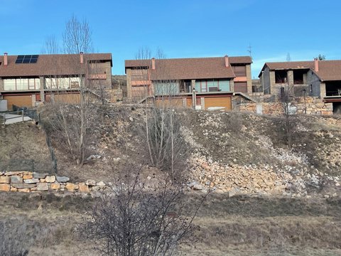 First photo of the property
