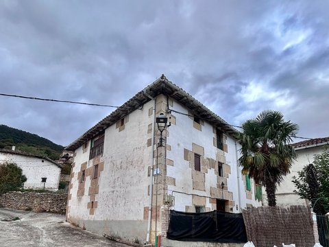 First photo of the property