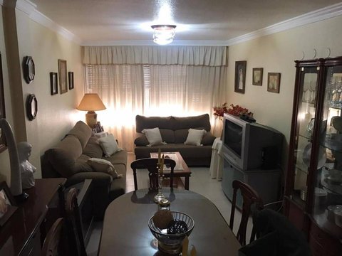First photo of the property