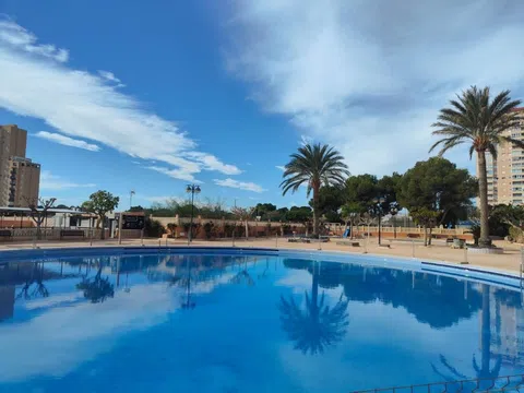 Fotografía del inmueble reportado: 900 €/mes — Alicante, Alicante