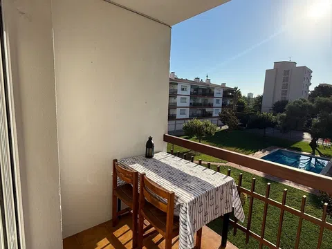 Fotografía del inmueble reportado: 800 €/mes — Girona, Girona