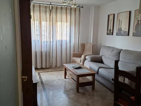 Fotografía del inmueble reportado: 800 €/mes — Granada, Granada