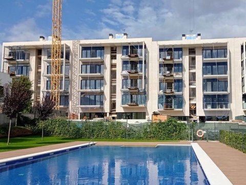 Перша фотографія об’єкта нерухомості