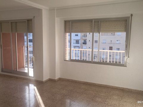First photo of the property