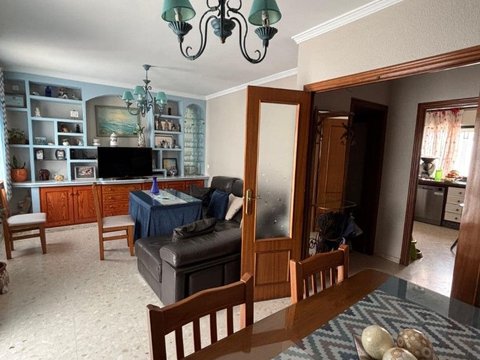 First photo of the property