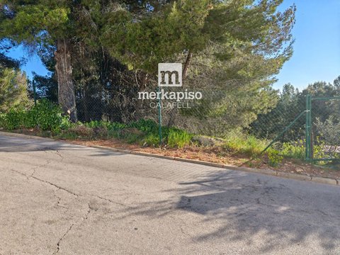 First photo of the property