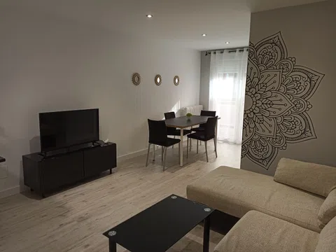 Fotografía del inmueble reportado: 890 €/mes — León, León