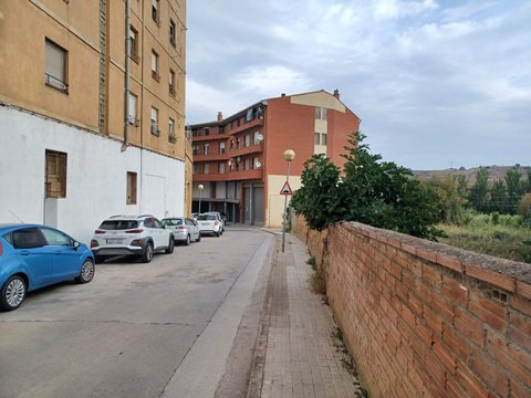 First photo of the property
