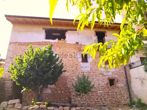 First photo of the property