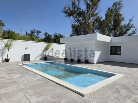 First photo of the property