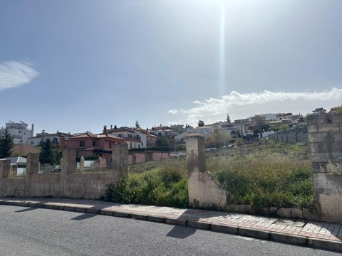 First photo of the property