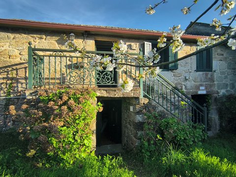 First photo of the property