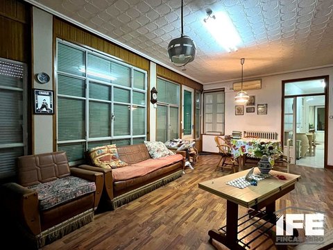 Перша фотографія об’єкта нерухомості