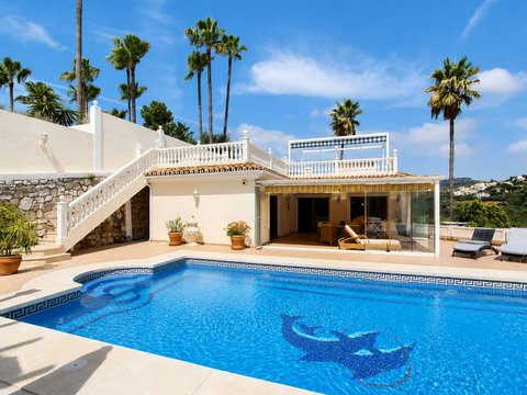4-bedroom freehold villa in Marbella — photo 1 of 1