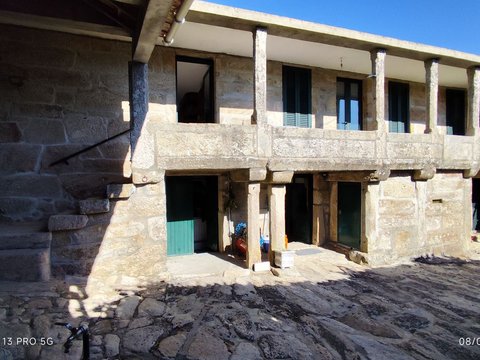 First photo of the property