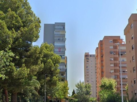 Перша фотографія об’єкта нерухомості