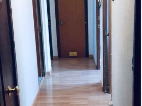 First photo of the property