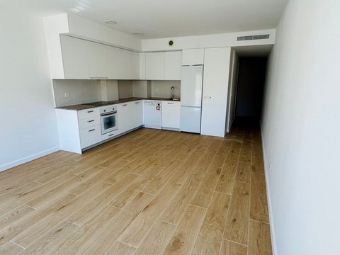 First photo of the property