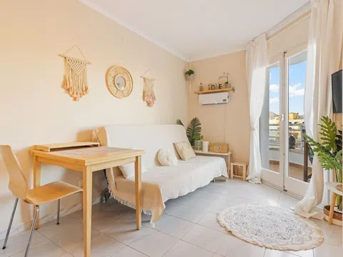 Fotografía del inmueble reportado: 937 €/mes — Girona, Girona