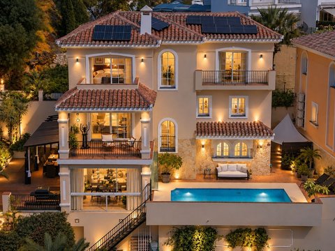 5-bedroom freehold villa in Fuengirola — photo 1 of 5