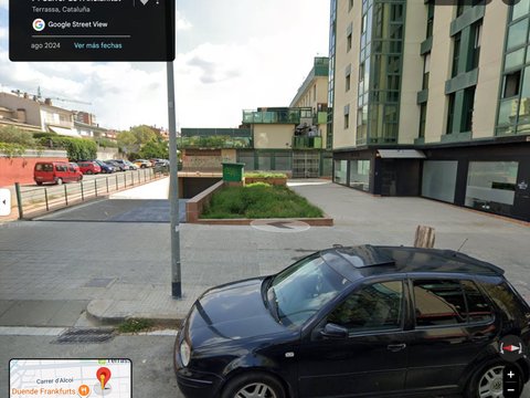 Перша фотографія об’єкта нерухомості