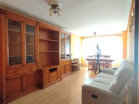 Fotografía del inmueble reportado: 400 €/mes — León, León